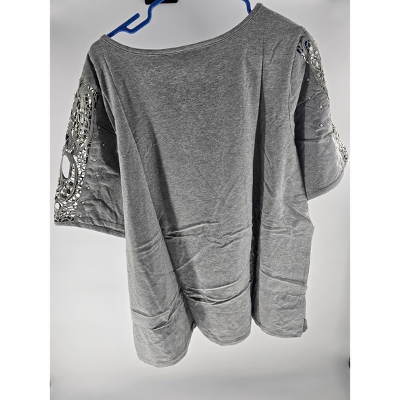 Quacker Factory 3X Grey Pearl Embellished Crochet Lace Sleeve Scoop Neck Top - Picture 5 of 6